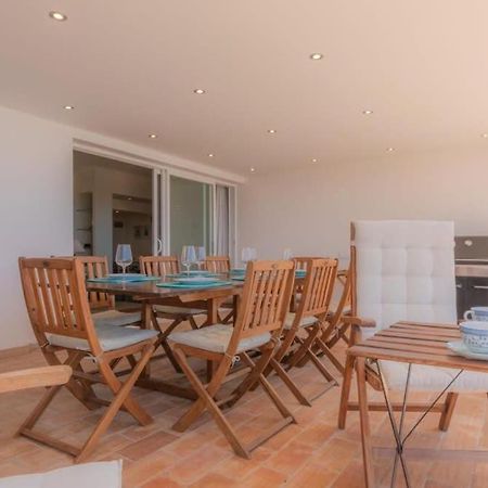Villa Prado - Beautiful Beachfront Villa Albufeira Exteriör bild