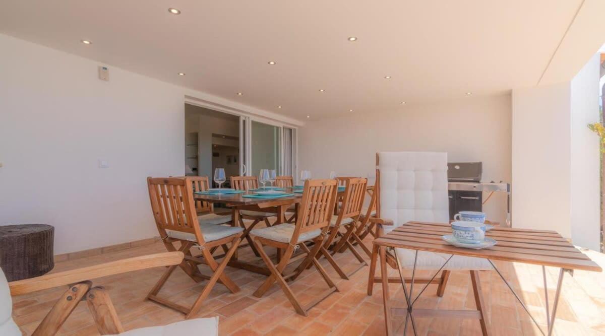 Villa Prado - Beautiful Beachfront Villa Albufeira Exteriör bild