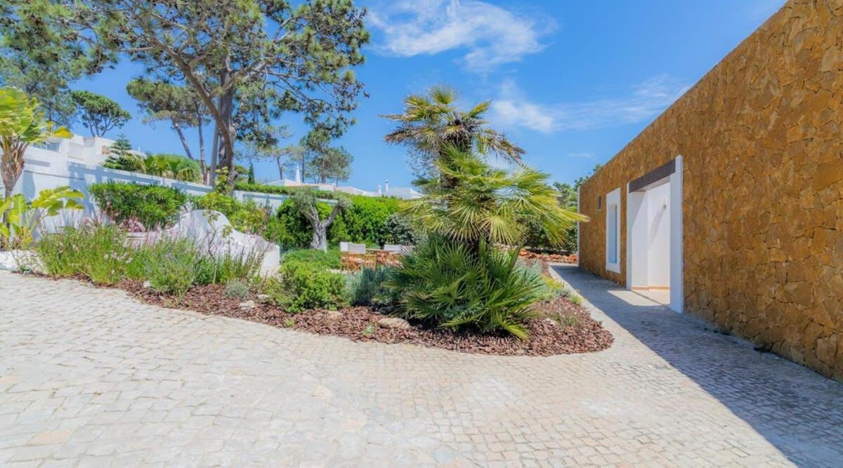Villa Prado - Beautiful Beachfront Villa Albufeira Exteriör bild